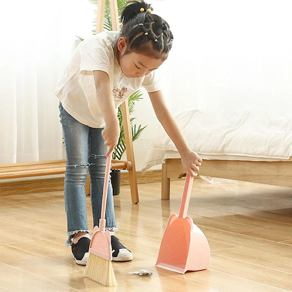 ミニ子供用ほうきとちりとりセット漫画風フレキシブル毛先キッズ - Kids Outdoor Broom のレビューと価格